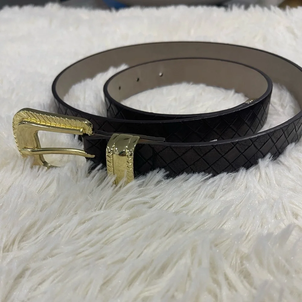 Elegant Brown Leather Belt with Gold Buckle